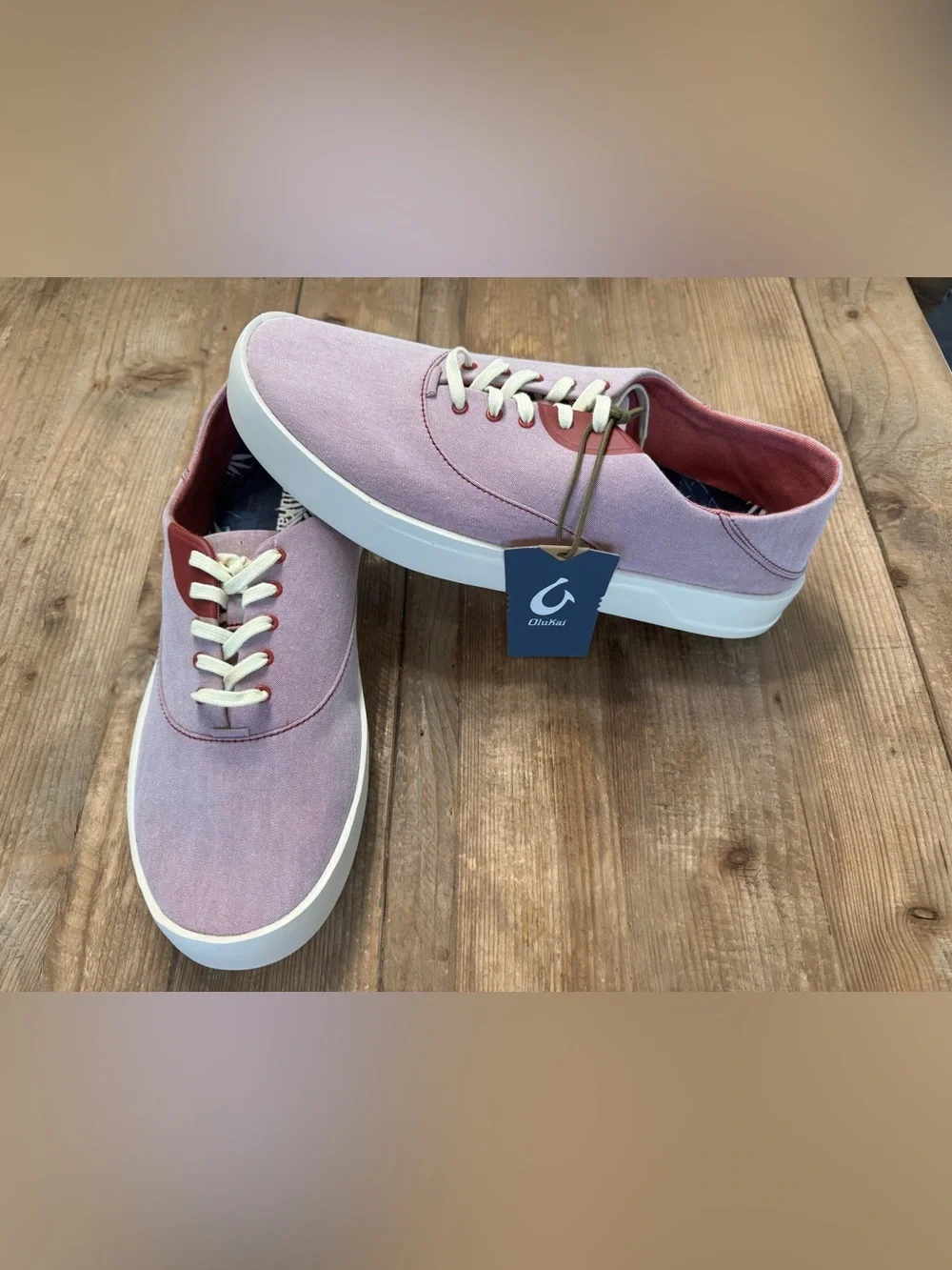 OluKai Men’s Tradewind Sneaker Red NWT Retails $100 Size 9 & 13
